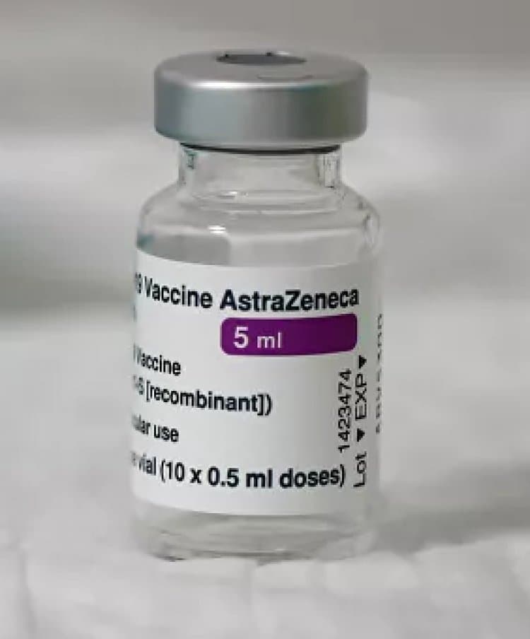 vaccino AstraZeneca, Coaguli di sangue? Sospesa la somministrazione