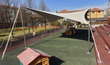 Sesto Calende, struttura a vela per la scuola materna Bassetti