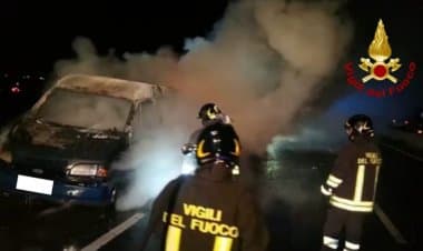 Auto in fiamme nella notte a Gorla Maggiore