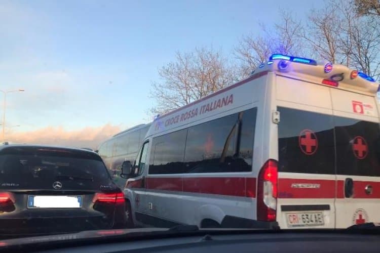 Incidente verso Malpensa, traffico in tilt tra Gallarate e Busto