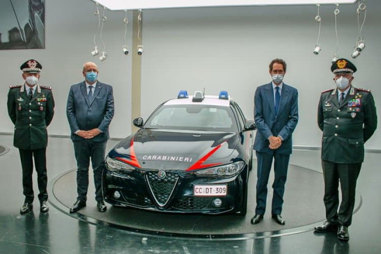 Presentata l’Alfa Romeo Giulia per l’Arma dei Carabinieri