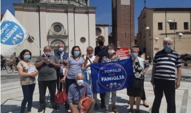 Busto, Popolo della Famiglia contro il DDL Zan a fianco delle Sentinelle