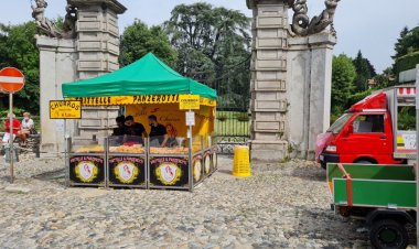 Somma, grande afflusso ai mercatini al Castello