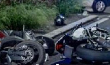 Cocquio Trevisago. Cade dalla moto giovane centauro.