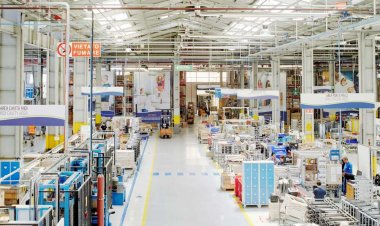 Whirlpool Corporation apre le porte dello stabilimento di Cassinetta