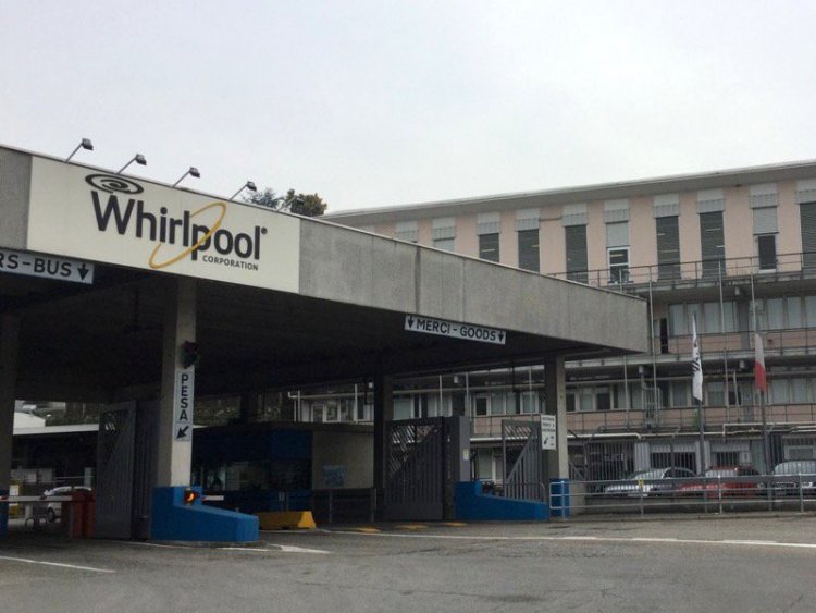 Whirlpool avvia la procedura di licenziamento collettivo