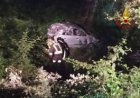 Mercallo, auto precipita in una scarpata