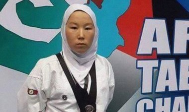 E arrivata a Tokyo l'atleta paralimpica afghana Zakia