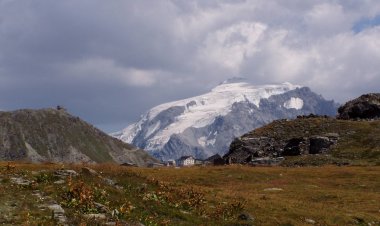 VA, l’Insubria: due trekking,  manifestazione  sviluppo sostenibile