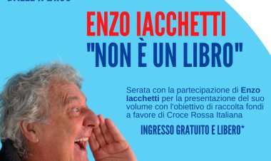 Enzo Iacchetti a Legnano con 'Non è un libro' a favore della CRI