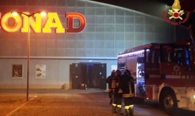 Angera, incendio in una rivendita di alimentari