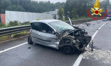 Varese. Scontro tra camion e automobile
