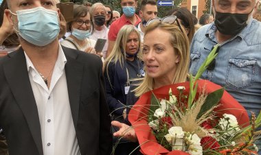 Meloni a Busto Arsizio  nessuna paura per scissione Antonelli-Farioli