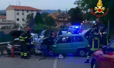 Castiglione Olona, scontro tra due auto in via Fratelli Rossetti